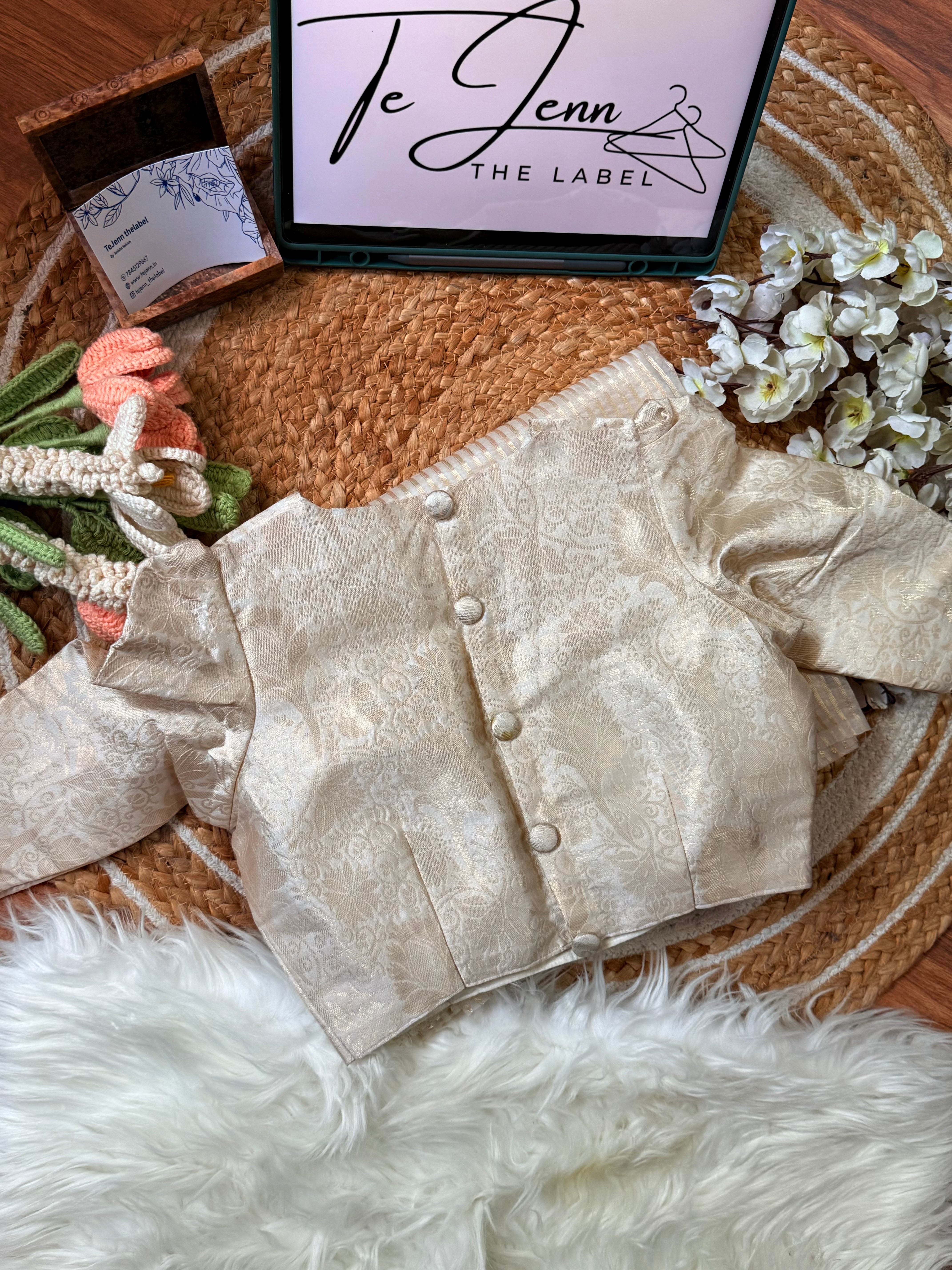 KANMANI 1.0 - Tissue Zari Stripe