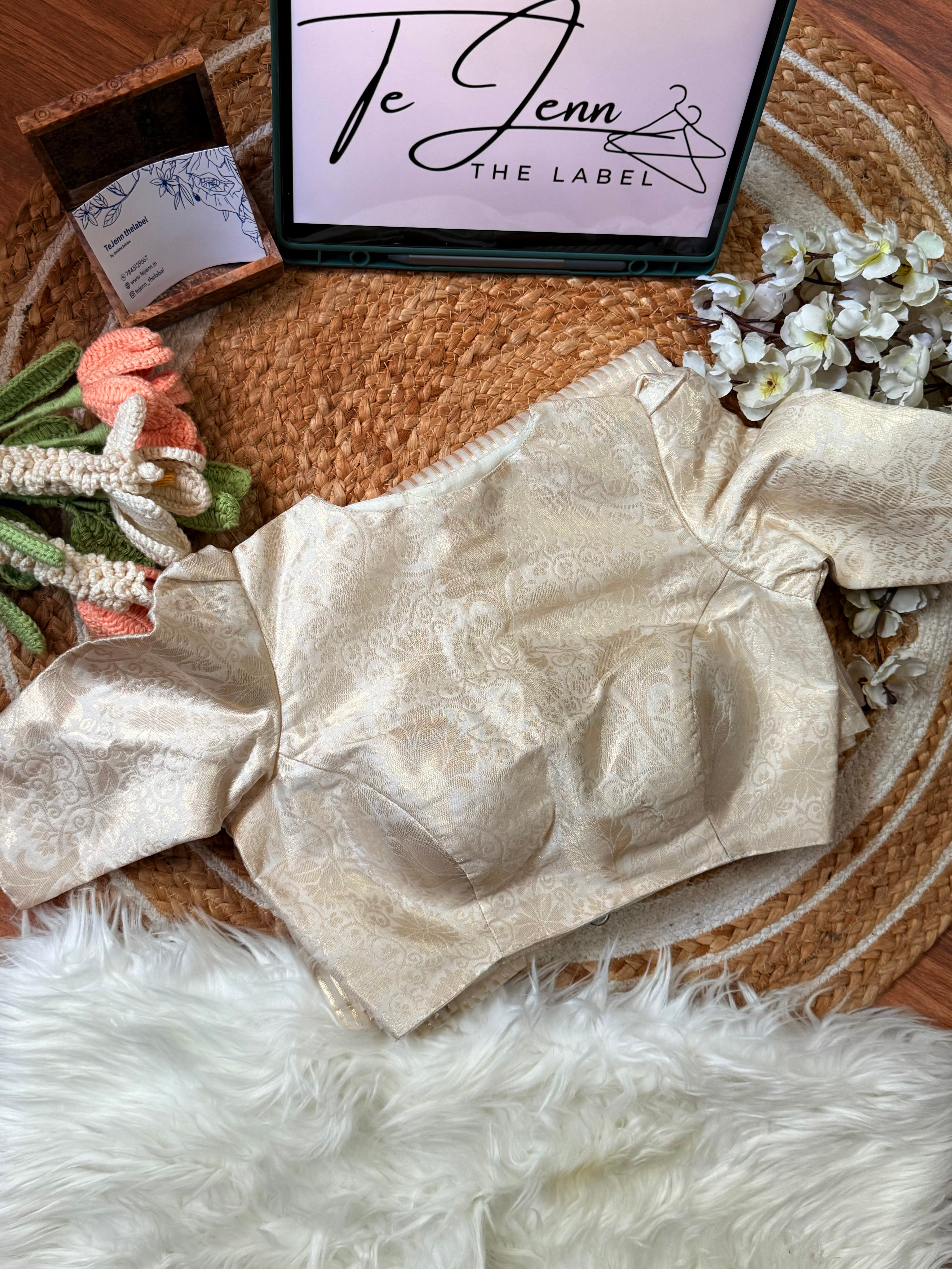 KANMANI 1.0 - Tissue Zari Stripe